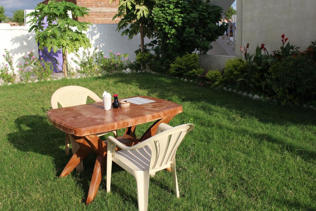Prem Home Stay Khajurāho Exteriör bild
