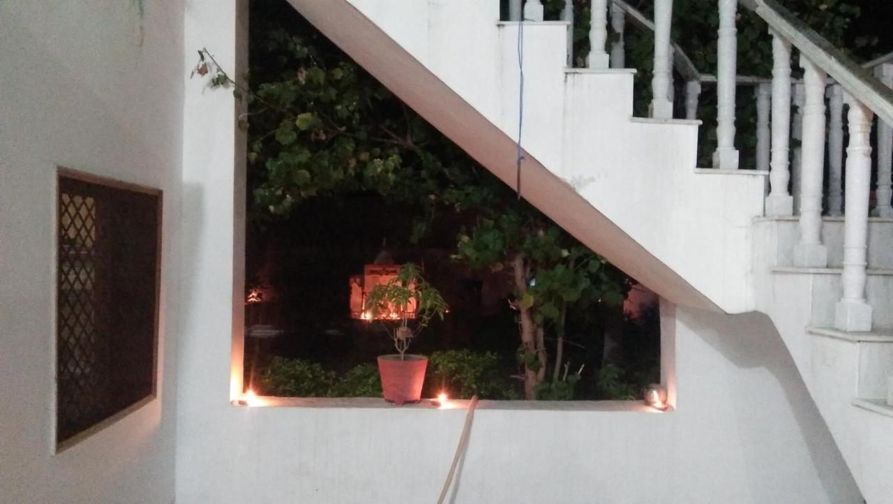 Prem Home Stay Khajurāho Exteriör bild